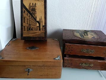 Doos (3) - Hout, Papier, Messing, Fluweel - Een lot van drie