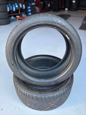 255/40/19 BRIDGESTONE POTENZA 5,2MM 2 STUKS €150,- (2020), Auto-onderdelen, Gebruikt, 255 mm, Band(en), Personenwagen