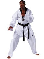 KWON Taekwondo Pak / Dobok Revolution WT goedgekeurd, Sport en Fitness, Vechtsporten en Zelfverdediging, Ophalen of Verzenden