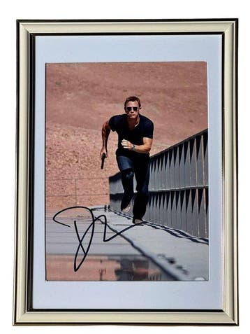 James Bond 007: A Quantum of Solace - Daniel Craig Signed, Nieuw