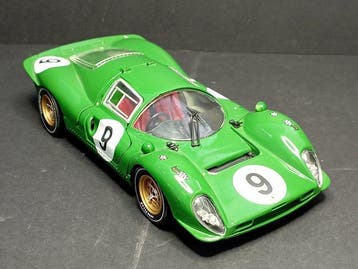Universal Hobbies 1997 1:18 - Model raceauto - Ferrari 330, Nieuw