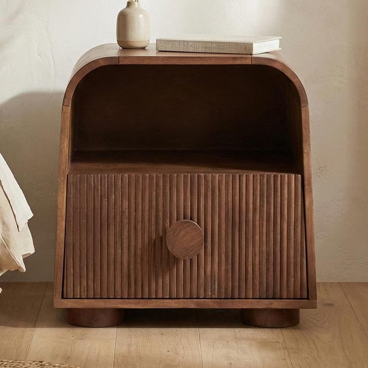 *WOONWINKEL* Houten Nachtkastje Met Ronde Hoeken, Huis en Inrichting, Slaapkamer | Nachtkastjes, Nieuw, Verzenden