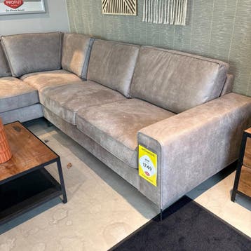 Hoekbank Totham Microleder Grijs - Profijt Meubel, Huis en Inrichting, Hoekbank, Nieuw, Ophalen of Verzenden, 200 tot 250 cm