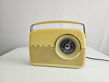 Bush - TR82BLU Radio, Audio, Tv en Foto, Radio's, Nieuw