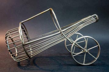 Wijnaccessoire - Verzilverd messing - Gieter wieg