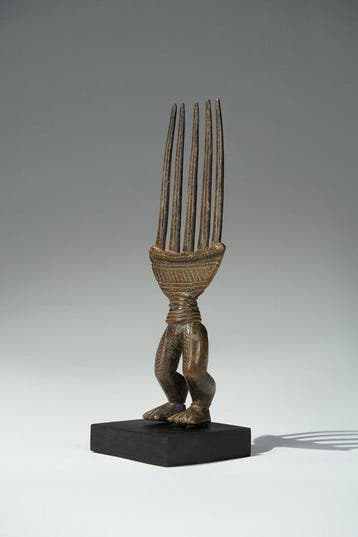 Een bronzen kam - Dan - Ivoorkust (Zonder minimumprijs)