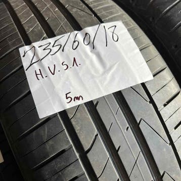 2 x Hankook 235-60-18 Zomerbanden 5mm, 18 inch, Gebruikt, Ophalen of Verzenden, 235 mm