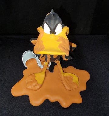 Warner Bros / Looney Tunes - Beeldje - Daffy Duck Painting, Nieuw in verpakking
