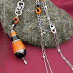 Witgouden ketting met vaste hanger met onyx, bloedkoraal..., Gebruikt, Overige kleuren, Ophalen of Verzenden, Met edelsteen
