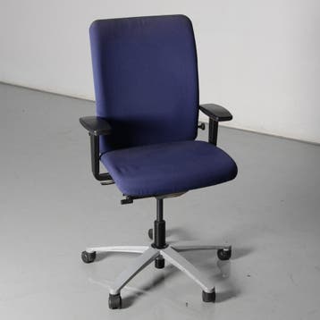 Konig & Neurath bureaustoel, blauw, 2D armleggers, Ophalen of Verzenden, Nieuw in verpakking
