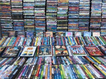 Te koop gevraagd alle soorten DVD , Blu-rays , games inkoop, Gebruikt