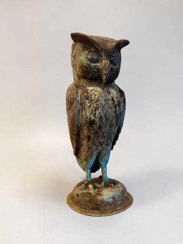 sculptuur, Large Arts & Crafts Garden Owl – England, c. 1900