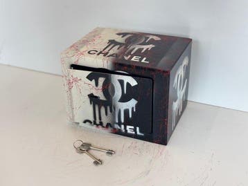 Rob VanMore - Chanel Vault