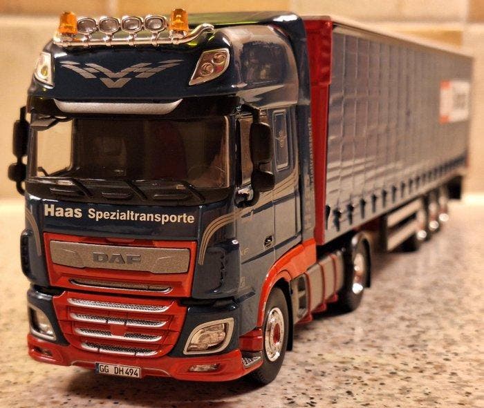 Tekno 1:50 - Model vrachtwagen - DAF XF106 Super Space Cab -, Hobby en Vrije tijd, Modelauto's | 1:5 tot 1:12