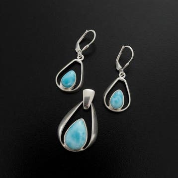 Larimar. Set van hanger en oorbellen met beveiligde