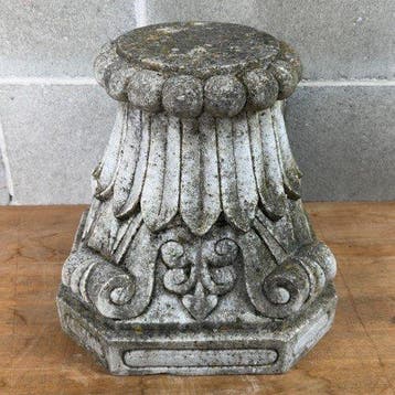Antiek Kapiteel - 1900-1910 - marmeren kapiteel
