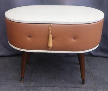 Naaidoos - Hout, Metaal, Kunstleer - Vintage opbergmeubel .