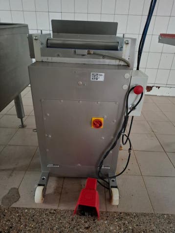 Paling ontvelmachine, Nieuw in verpakking