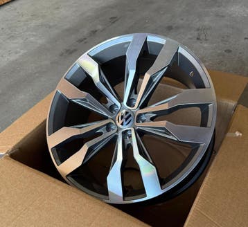 20 inch VW Suzuka look velgen Tiguan Passat T-Roc, Auto-onderdelen, Ophalen of Verzenden, Nieuw, 20 inch, Velg(en)