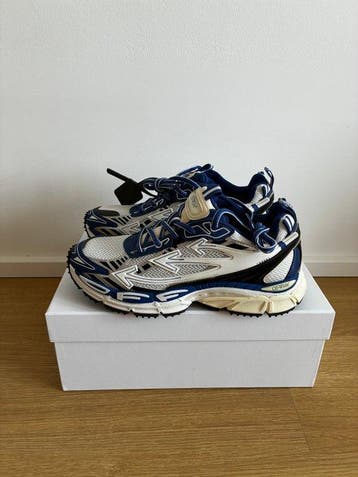 Off White - be right back - Sneakers - Maat: EU 41 - Nieuw, Nieuw