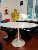 Knoll - Eero Saarinen - Tafel - tulip - laminaat