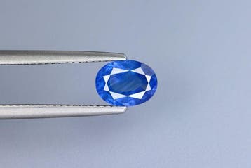 Zonder minimumprijs - 1 pcs Blauw Saffier - 1.70 ct -, Sieraden, Tassen en Uiterlijk, Edelstenen, Nieuw