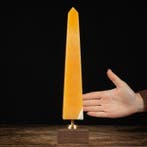 Oranje calciet obelisk - topkwaliteit - houten en messing