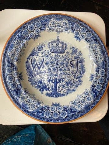 De Porceleyne Fles, Delft - Wandbord - Aardewerk - Koningin, Antiek en Kunst