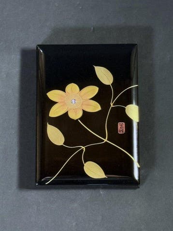 Vintage Aizu Lakwerk Postkaartdoos Clematis - Shunho ()
