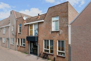 Te huur: Studio Olieslagerspoort in Leiden, Huizen en Kamers, Leiden, Zuid-Holland