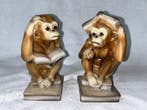 Beeldje - Span boekensteunen (2) - Aardewerk