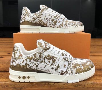 Louis Vuitton - Sneakers - Maat: EU 45, Nieuw