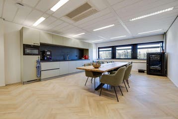 Bedrijfsruimte te huur Apeldoorn Boogschutterstraat 40, Huur, Bedrijfsruimte