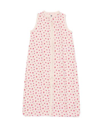 HEMA Babyslaapzak mouwloos mousseline 0.5tog aardbeien, Verzenden, Nieuw