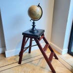 Trapje - Library steps - Beuken