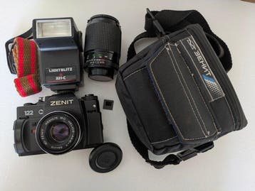 Zenit 122 + Valdai Helios + 70-210 + acc. | Analoge camera, Nieuw