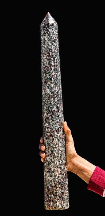 Roze robijn spinel 50 cm obelisktoren - 3,57 kg gemarmerd