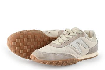 Nelson Sneakers in maat 41 Beige, Overige kleuren, Verzenden, Sneakers of Gympen, Gedragen