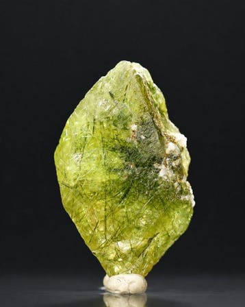 Legendarisch titanietkristalzwaard • 2,75 ct • Elektrisch
