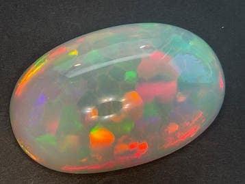 1 pcs Meerkleurig, Wit, Geel Opaal - 25.66 ct - Antwerp, Nieuw
