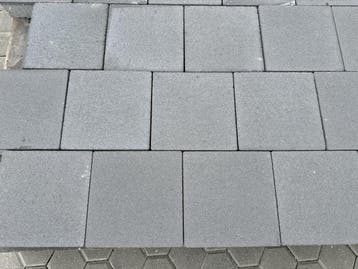 Veiling - 43,2 M2 Betonsteen Medium Grey 20x20x6 Cm, Tuin en Terras, Nieuw