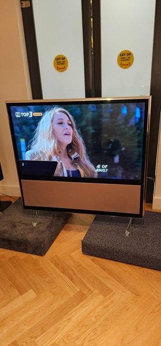 Bang & Olufsen - Flatscreen-tv (3) - Beovision 11-46, Nieuw