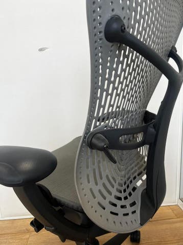 Herman Miller Mirra Full Option Shadow - Refurbished ZGAN, Verzenden, Zo goed als nieuw, Grijs, Bureaustoel