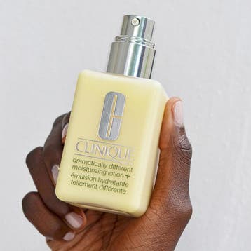 Clinique Dramatically Different Moisturizing Lotion+ 125ml, Ophalen of Verzenden, Nieuw, Verzorging