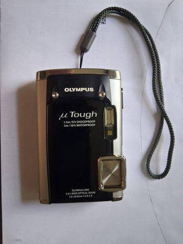 Olympus Though-6020 Digitale camera, Nieuw