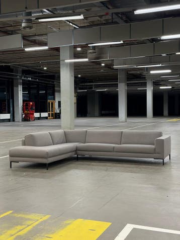 Design on Stock Aikon | Ploegwool | NIEUWSTAAT + Garantie, Huis en Inrichting, Banken | Bankstellen, 300 cm of meer, Ophalen of Verzenden