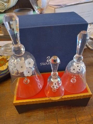 Swarovski - Beeldje - Tafelbel groot,middel en klein -, Antiek en Kunst