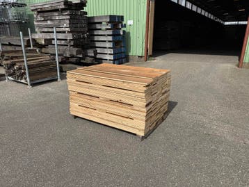 Unieke 3-zijdig geschaafde lariks wandbekleding, Ophalen, Minder dan 25 mm, Zo goed als nieuw, Plank