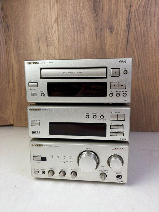 ≥ Onkyo - A-905X Amplifier + C-705X CD Player + T-405X Tuner