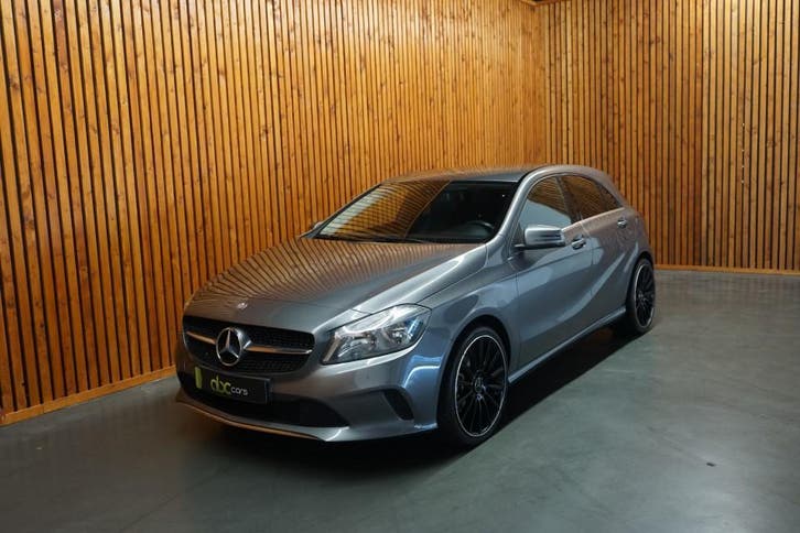Mercedes-Benz A160 - AIRCO AUDIO LM VELGEN HALF LEER NR.021, Auto's, Mercedes-Benz, Dealer onderhouden, Onderhoudsboekje, Handgeschakeld
